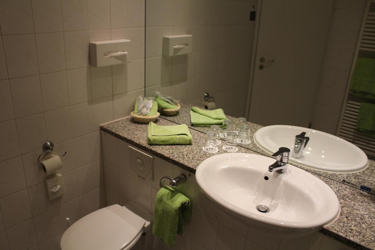 H+ Hotel แอร์ฟวร์ท ภายนอก รูปภาพ