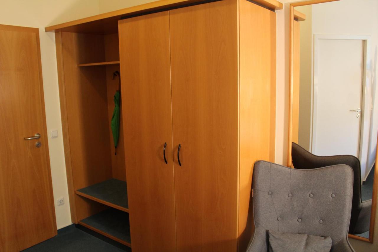 H+ Hotel แอร์ฟวร์ท ภายนอก รูปภาพ