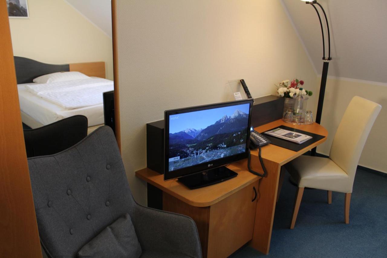 H+ Hotel แอร์ฟวร์ท ภายนอก รูปภาพ
